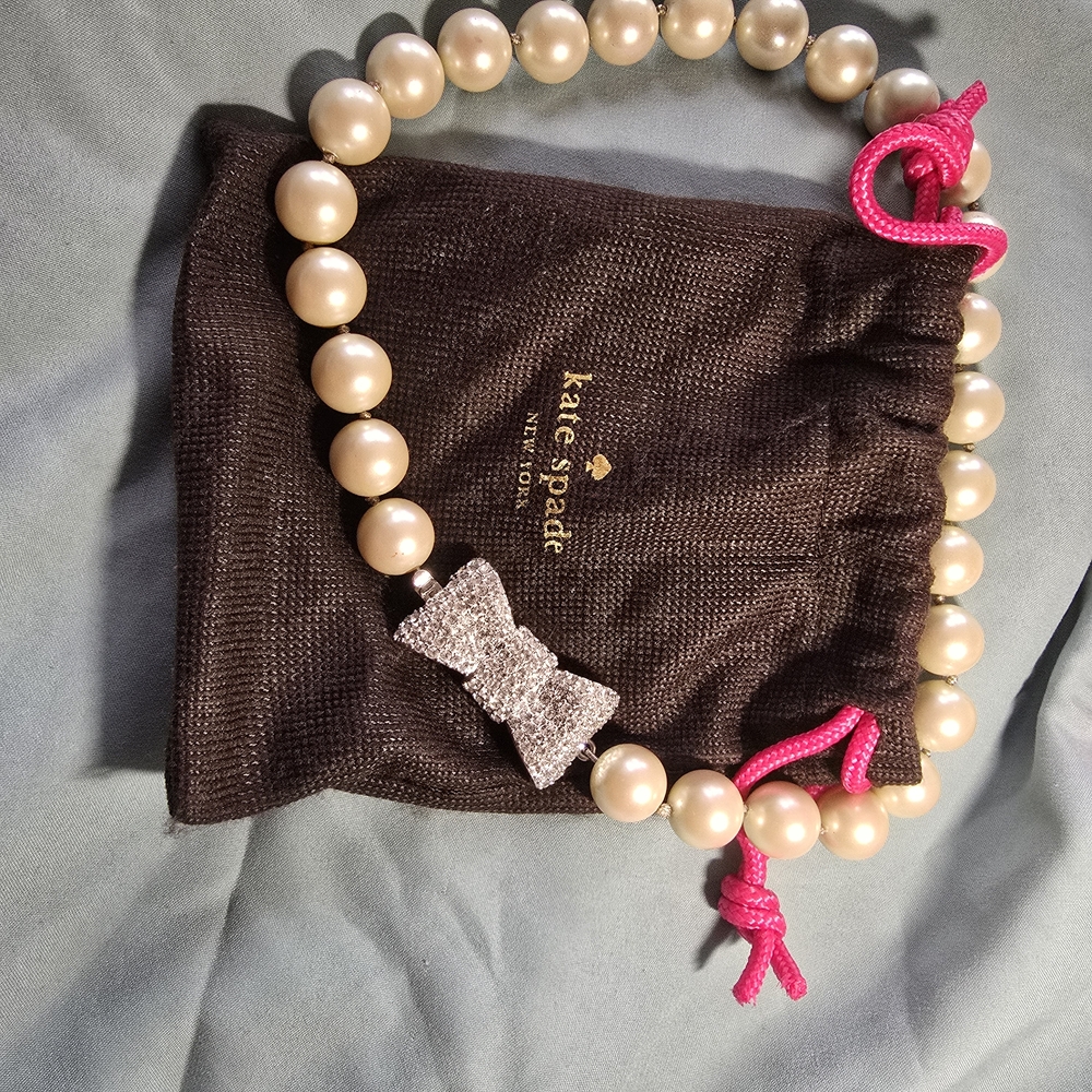 Vintage Kate Spade Pearl Necklace with Silver Bow-Coachella-Jewelry-Theme